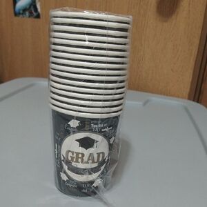 $1 When Bundled ~ Grad Paper Cups